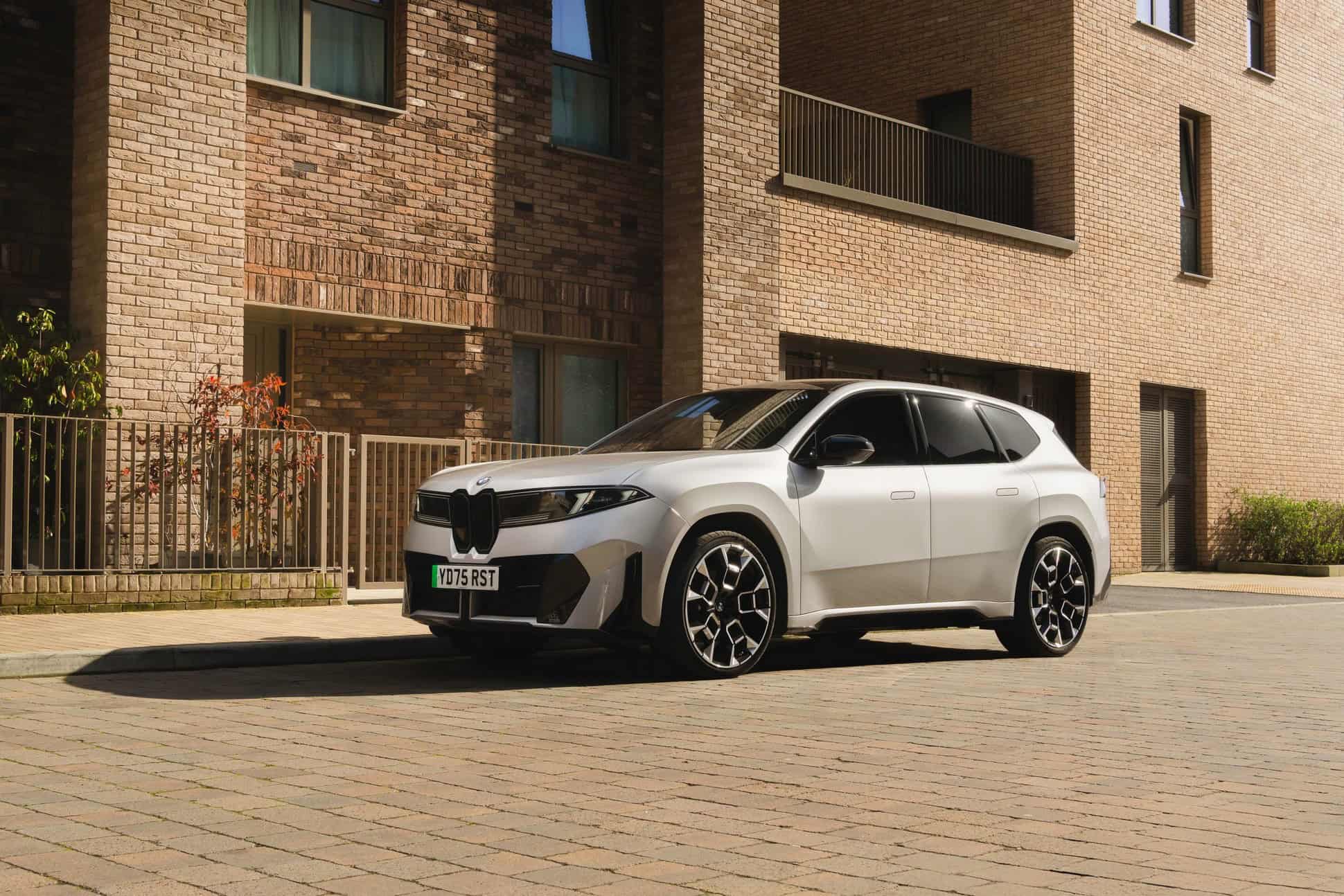 Ex-BMW Designer Weighs In On The New iX3’s Design