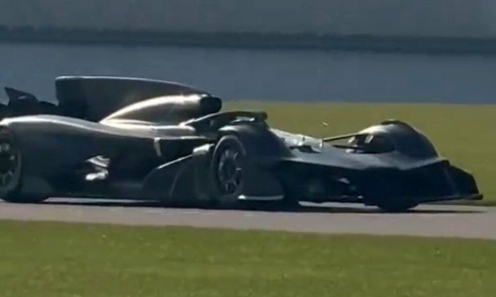 Mysterious single-seater Aston Martin hypercar spotted testing