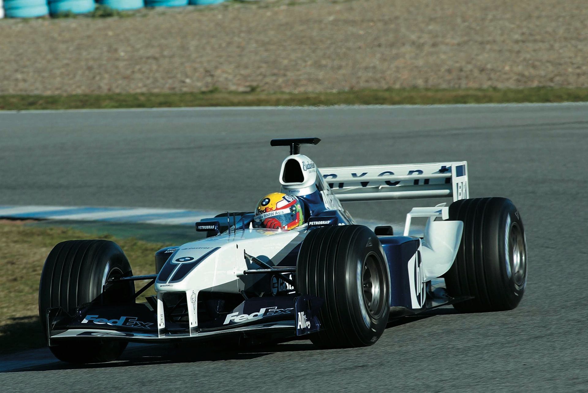 Should BMW Return To F1 If V8 Engines Make A Comeback?